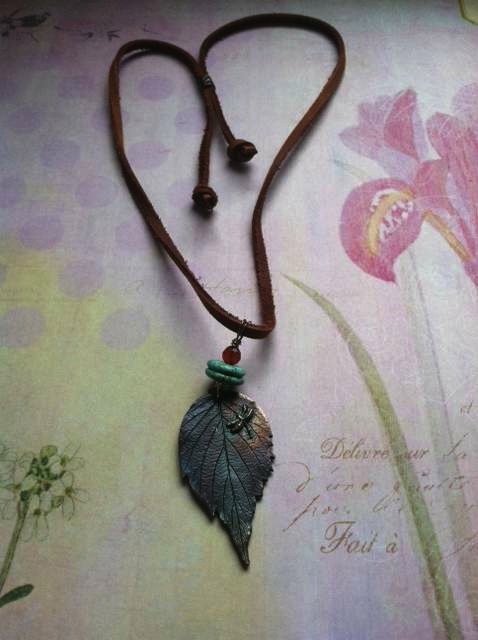 Necklace With Leaf Pendant